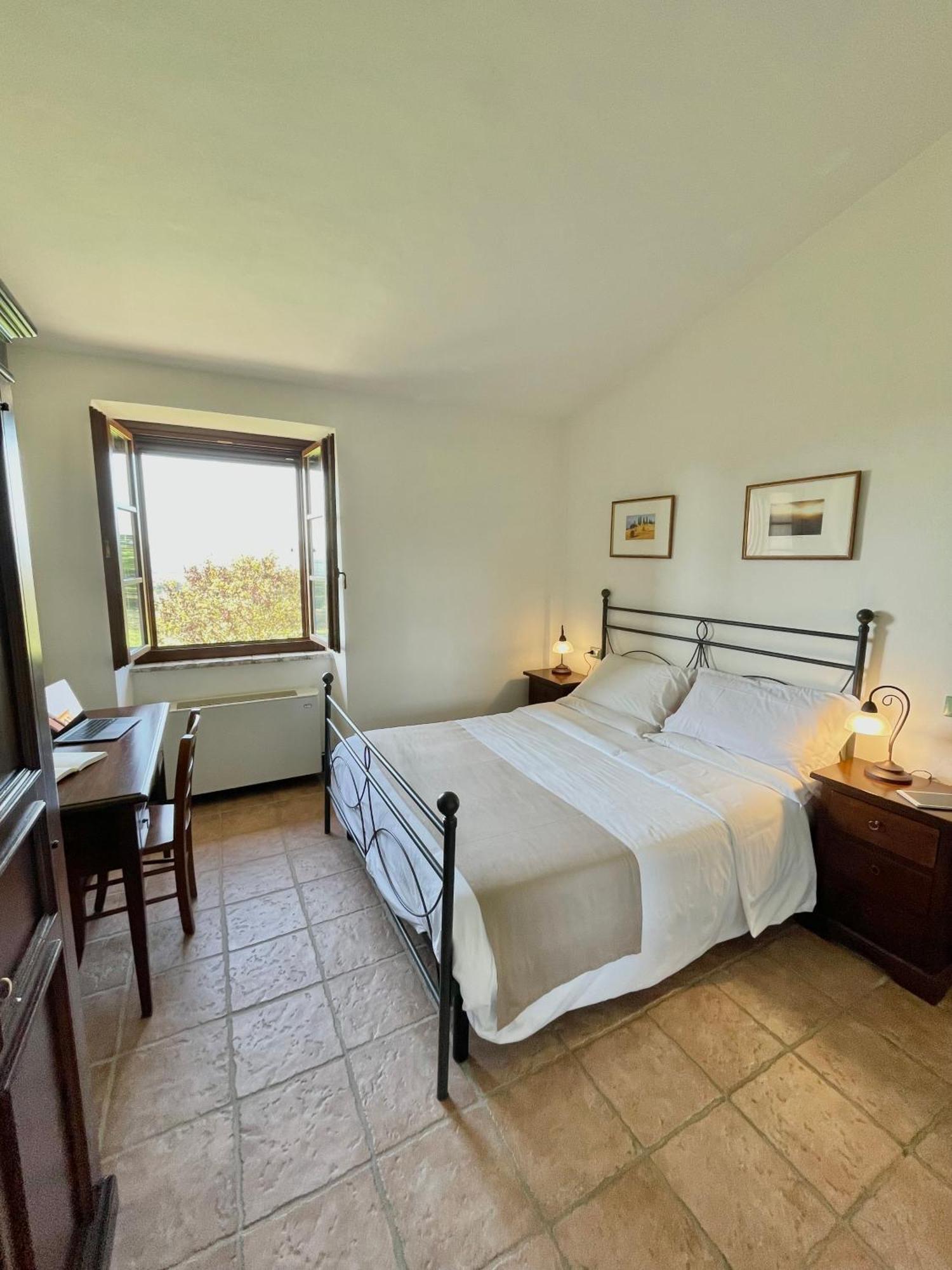 Residence Maria Giulia Corciano Luaran gambar