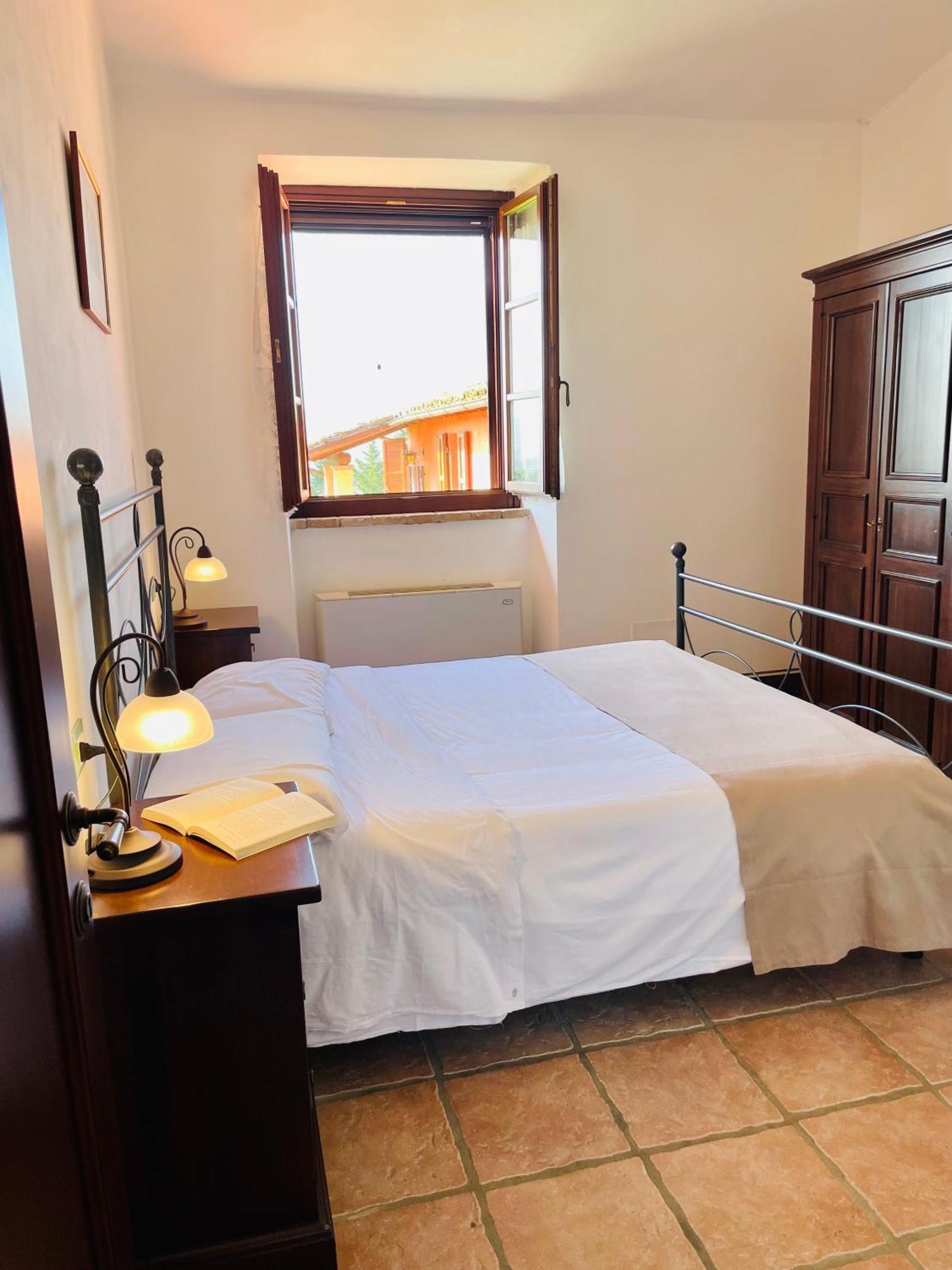 Residence Maria Giulia Corciano Luaran gambar
